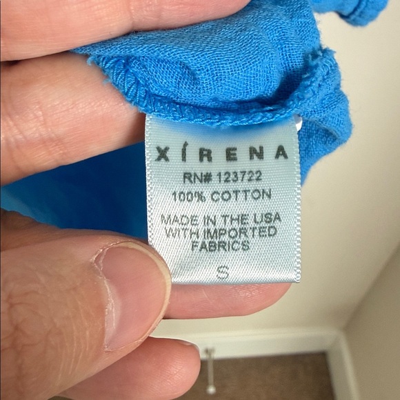 Xirena Cotton Bright Blue Button Down Shirt Size Small - Picture 4 of 6